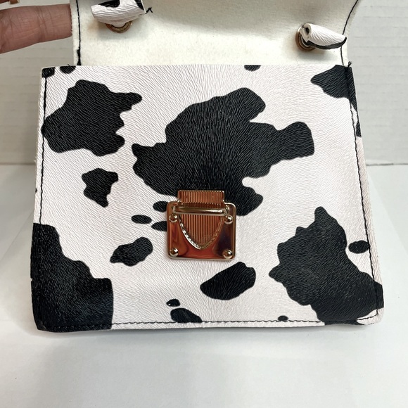 Women’s Mini Cow Pattern Push Lock Handbag - Picture 6 of 7